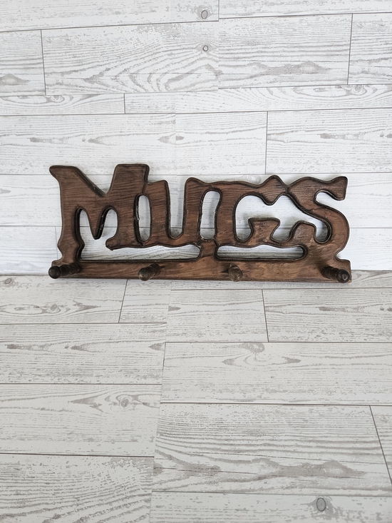 Other - VINTAGE MUGS HOOKED RACK